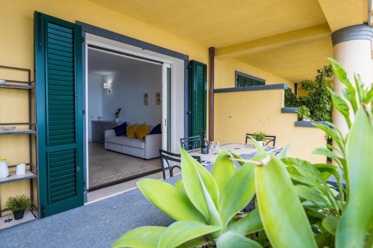 Taormina Lux & Elite Apartments - Taormina Holidays Esterno foto