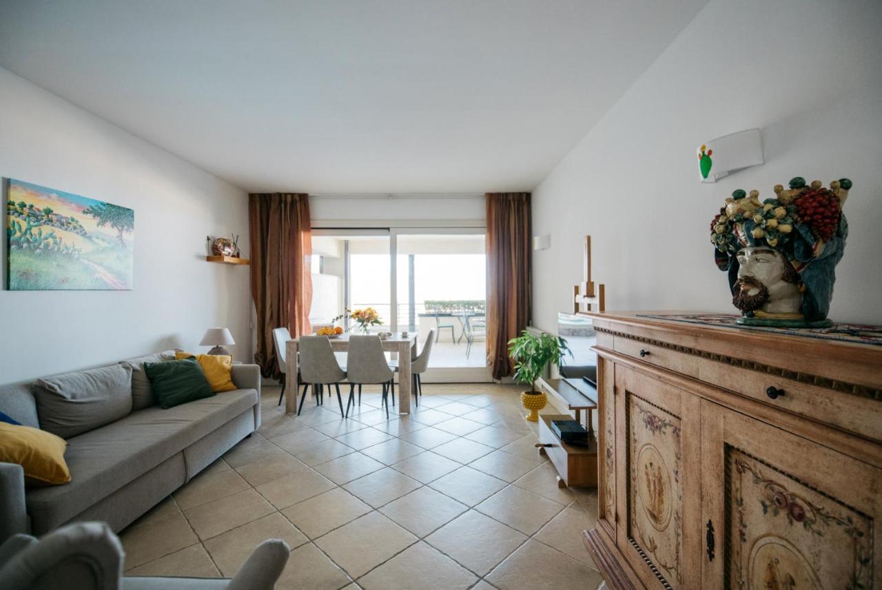 Taormina Lux & Elite Apartments - Taormina Holidays Esterno foto