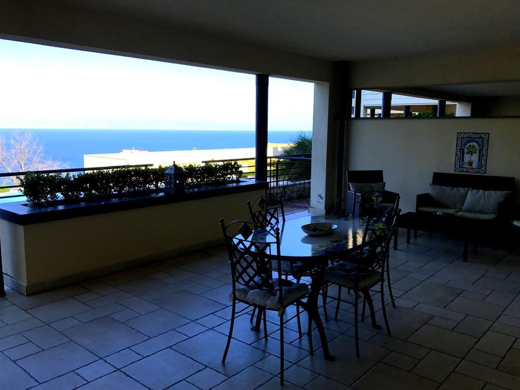 Taormina Lux & Elite Apartments - Taormina Holidays Esterno foto